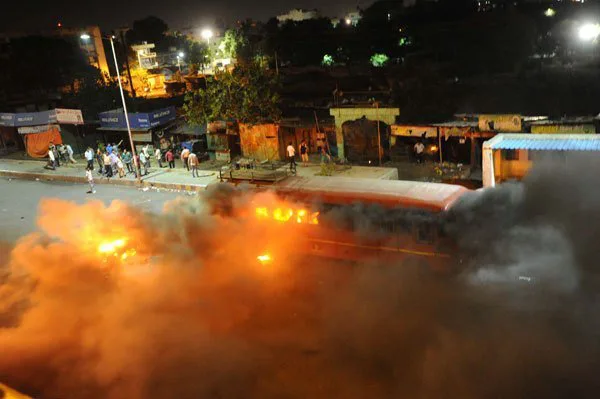 Bus burned at Bhosari by Shiv Sena activists