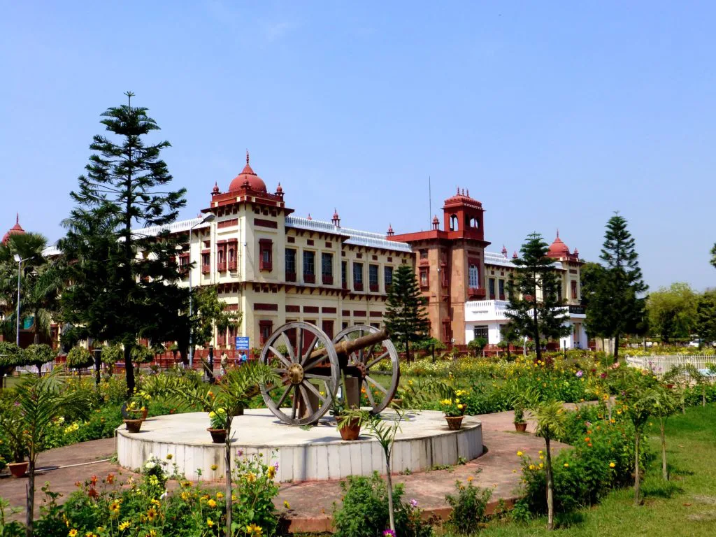 Historic Patna Museum's centenary sees it stripped of antiques #updated 1